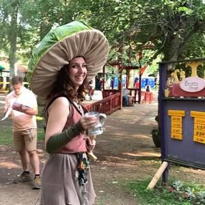 Meet your Posher, Jennifer